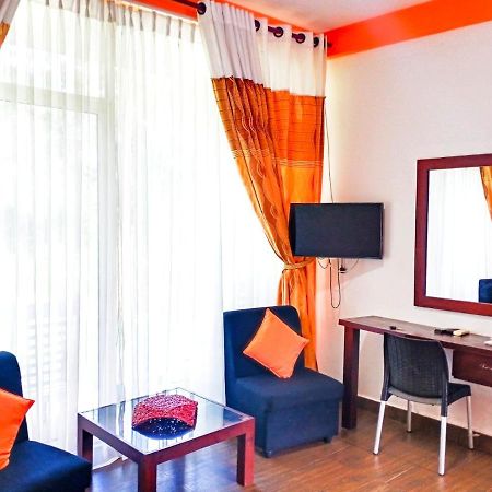 Bridge Hotel Negombo Kimbulapitiya Esterno foto