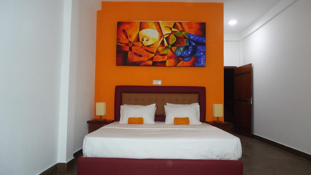 Bridge Hotel Negombo Kimbulapitiya Esterno foto