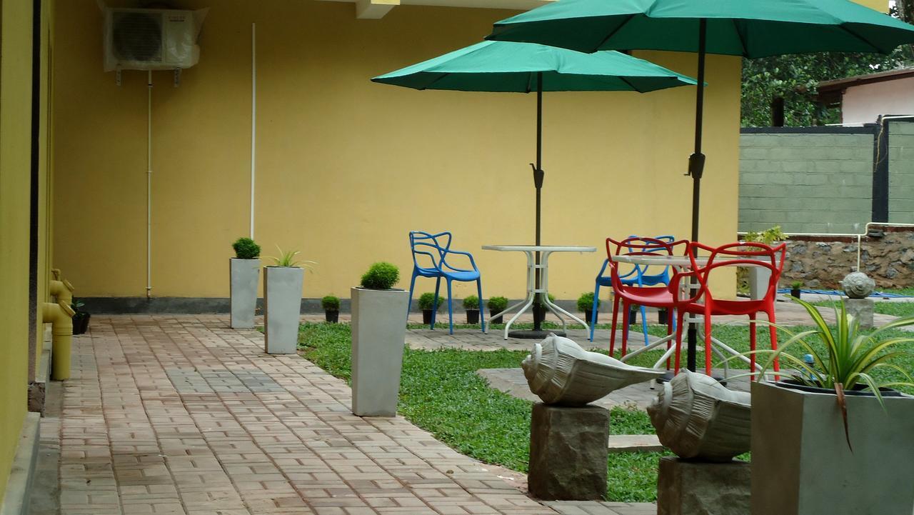 Bridge Hotel Negombo Kimbulapitiya Esterno foto