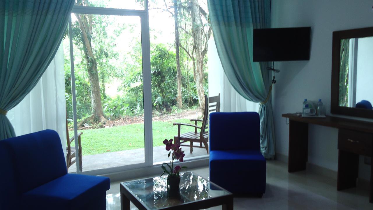 Bridge Hotel Negombo Kimbulapitiya Esterno foto