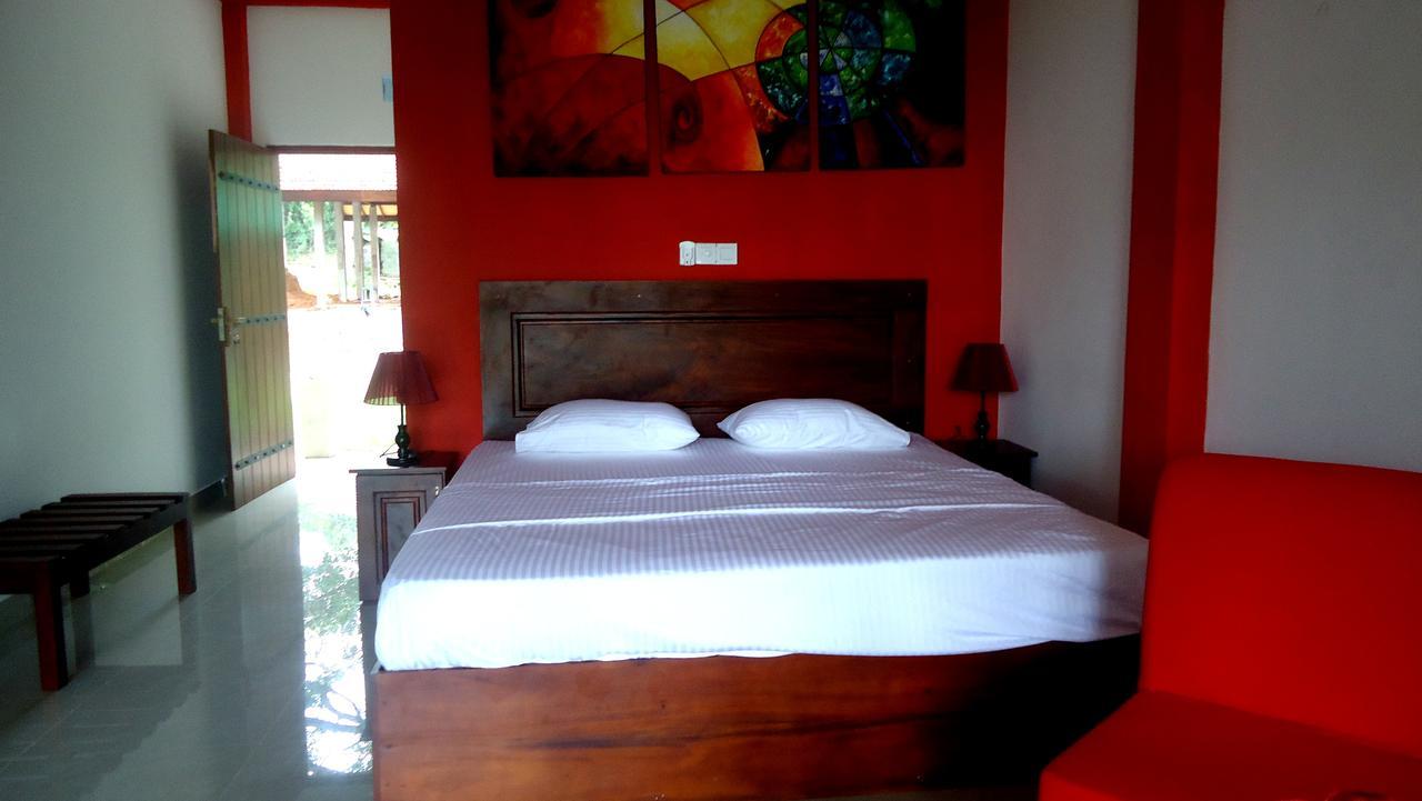 Bridge Hotel Negombo Kimbulapitiya Esterno foto
