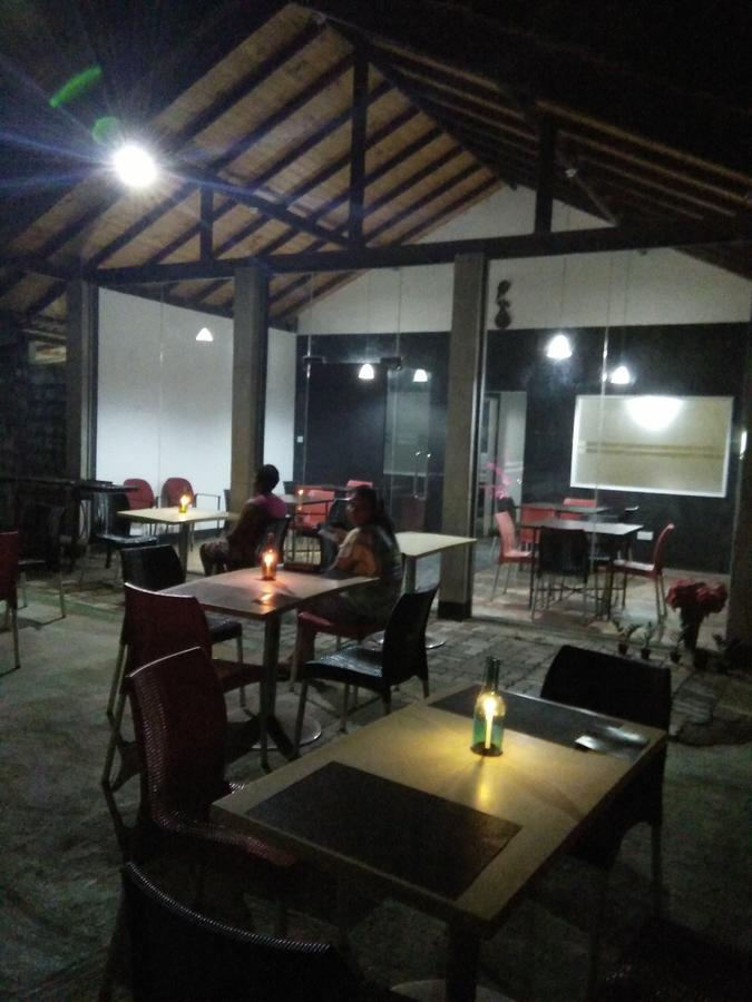 Bridge Hotel Negombo Kimbulapitiya Esterno foto