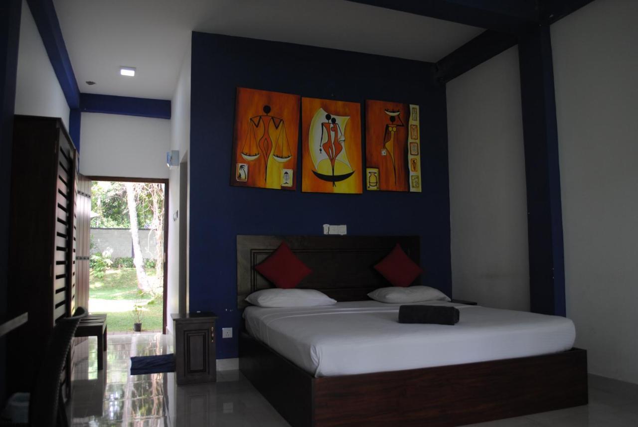 Bridge Hotel Negombo Kimbulapitiya Esterno foto