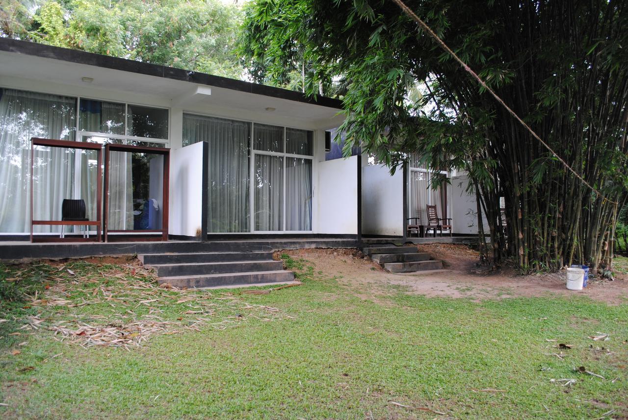 Bridge Hotel Negombo Kimbulapitiya Esterno foto