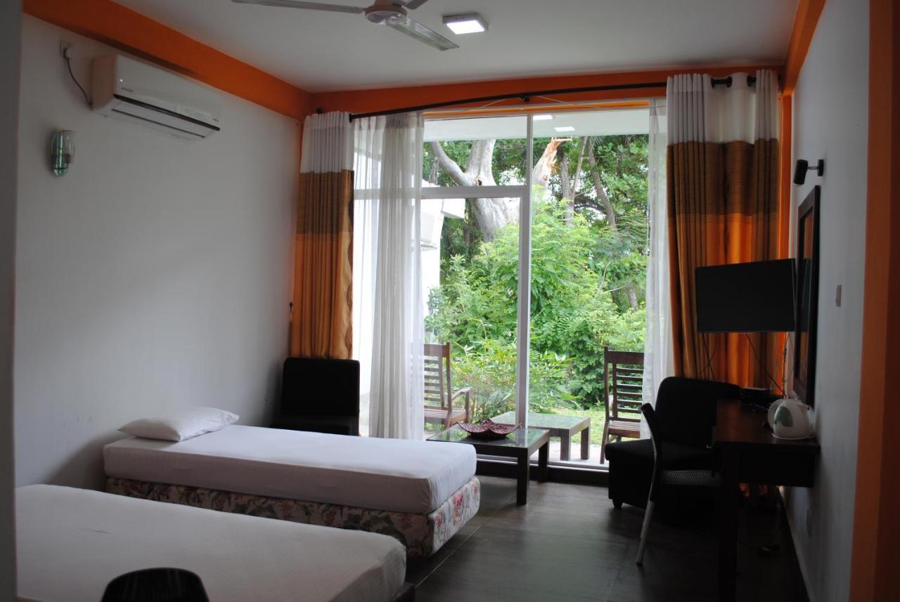 Bridge Hotel Negombo Kimbulapitiya Camera foto